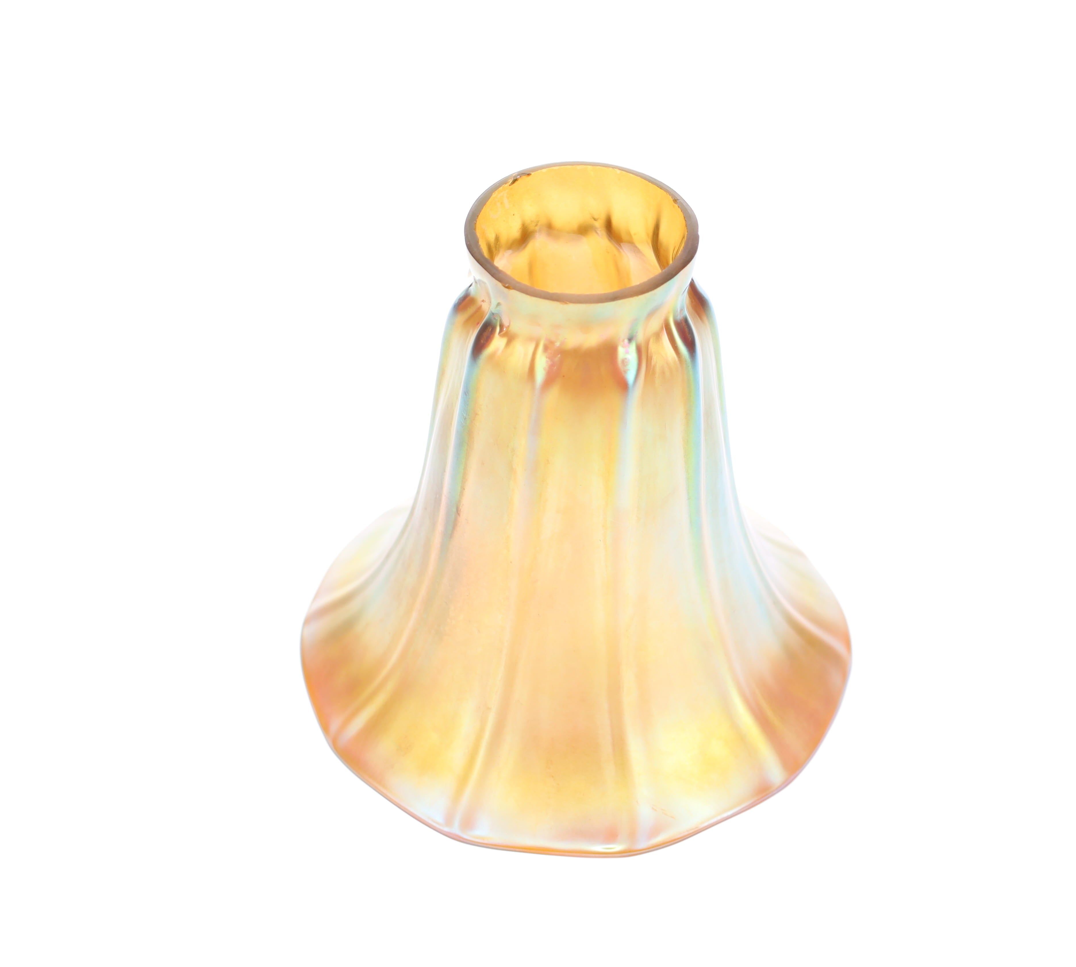 2-1/4" Fitter, Gold Iridescent "Trumpet" Art Glass Shade, 5-1/2" Tall (08923)